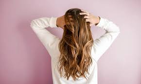 💇‍♀️💖 El Lenguaje del Amor de tu Cabello: Cuidado Personalizado Según su Textura y tus Emociones
